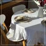رومیزی پارچه ای مدل چین‌دار رنگ سفید